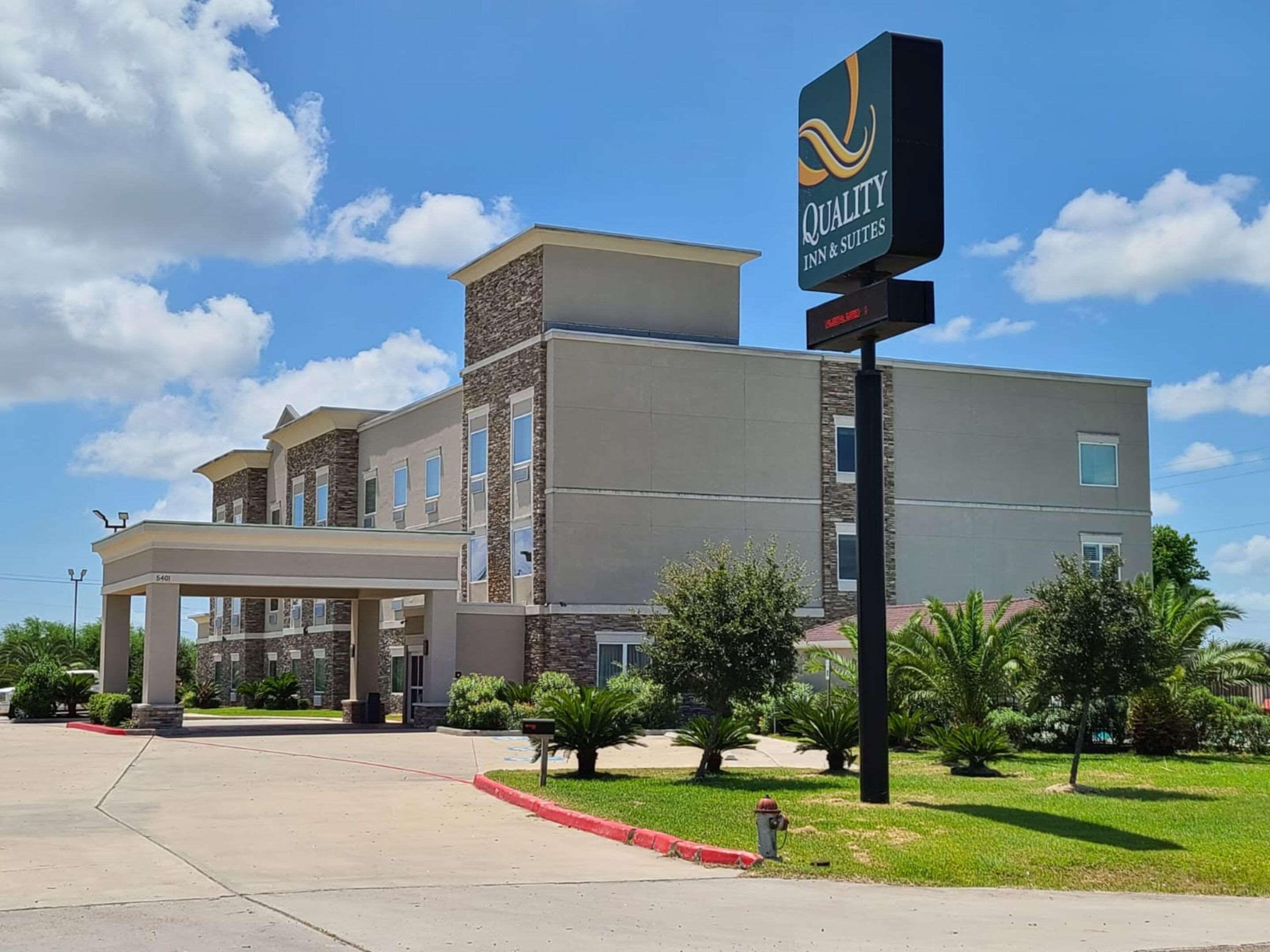 Quality Inn & Suites Victoria East Eksteriør bilde